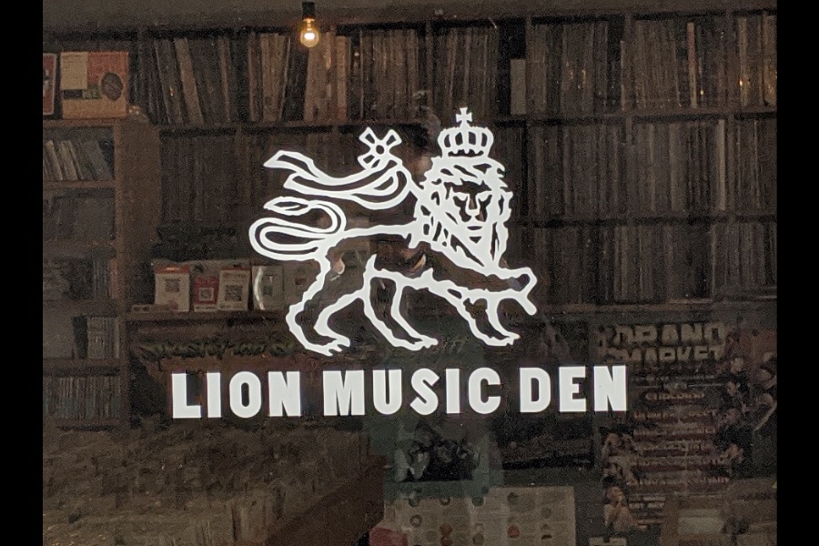 LION MUSIC DENの写真