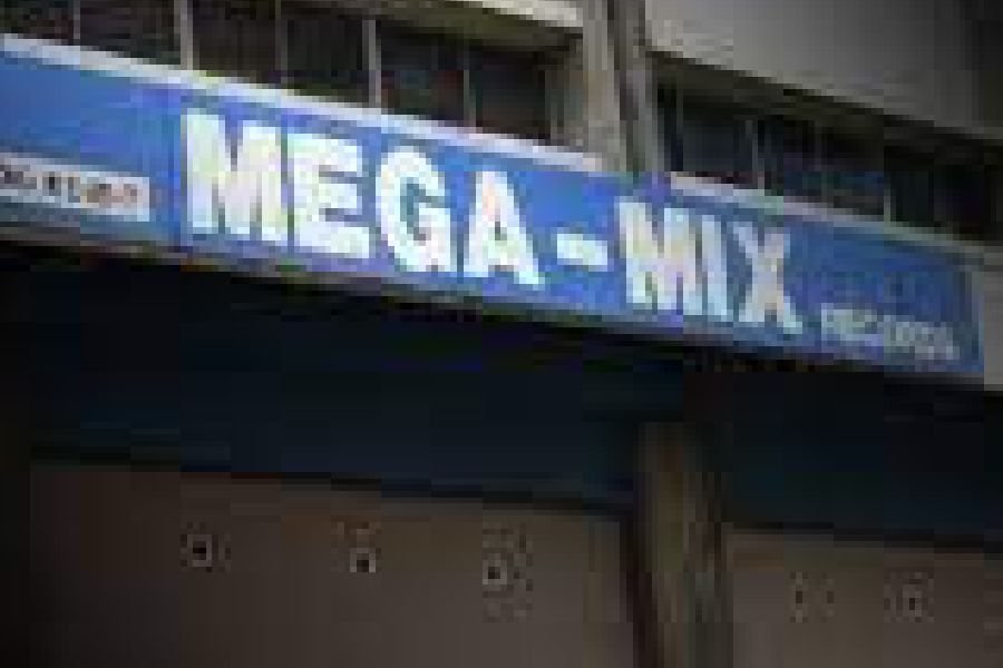 MEGA-MIX RECORDSの写真