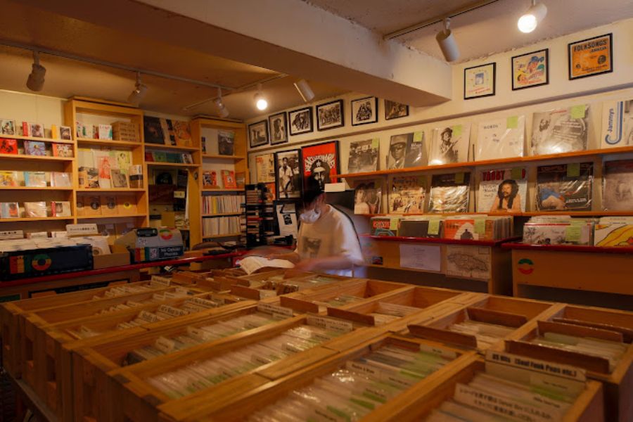 Dub Store Record Mart's pics