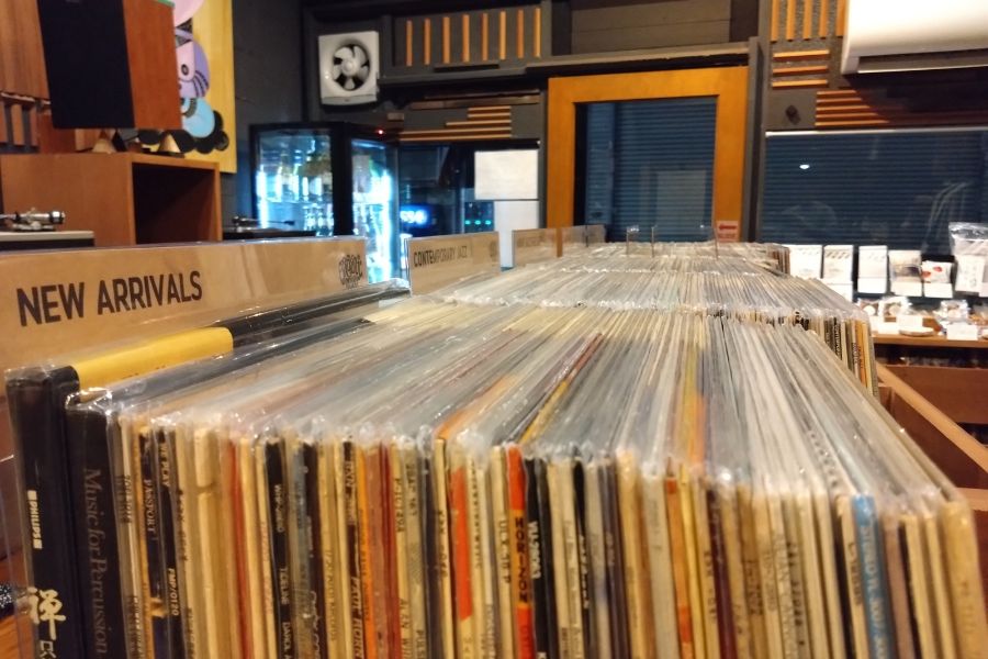 PHYSICAL STOREの写真