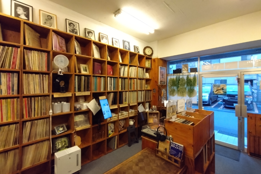 エテルナ トレーディングの写真