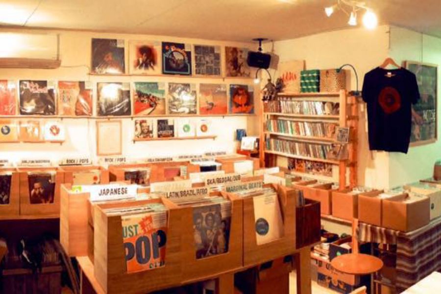 SAADIA (サーディア) Records & Booksの店舗写真