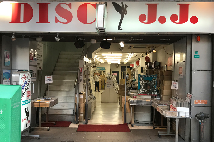 DISC.J.J. 日本橋本店の写真