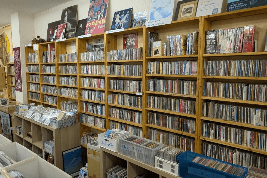 TOHTO records & books's pics