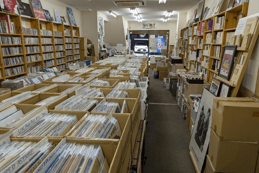TOHTO records & books's pics