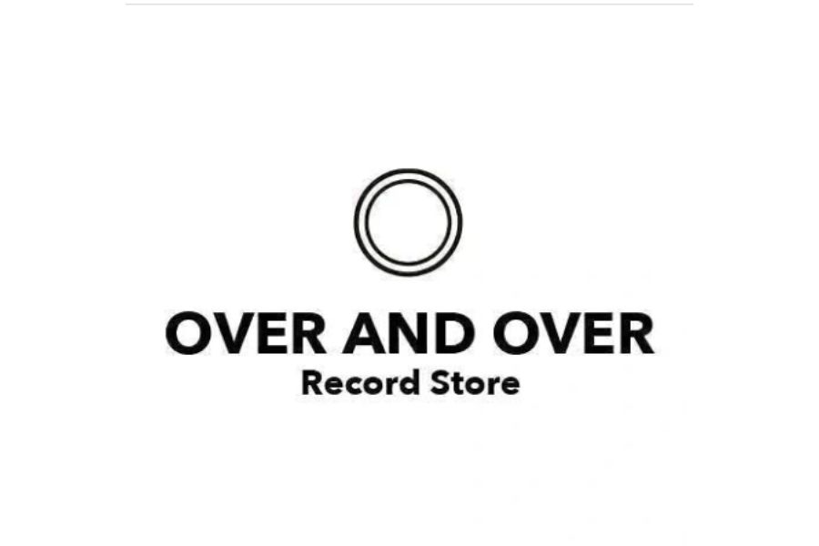 OVER AND OVER RECORD STOREの写真