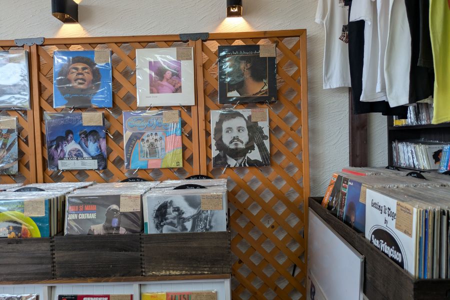 苫小牧のレコード屋　プロペラの写真