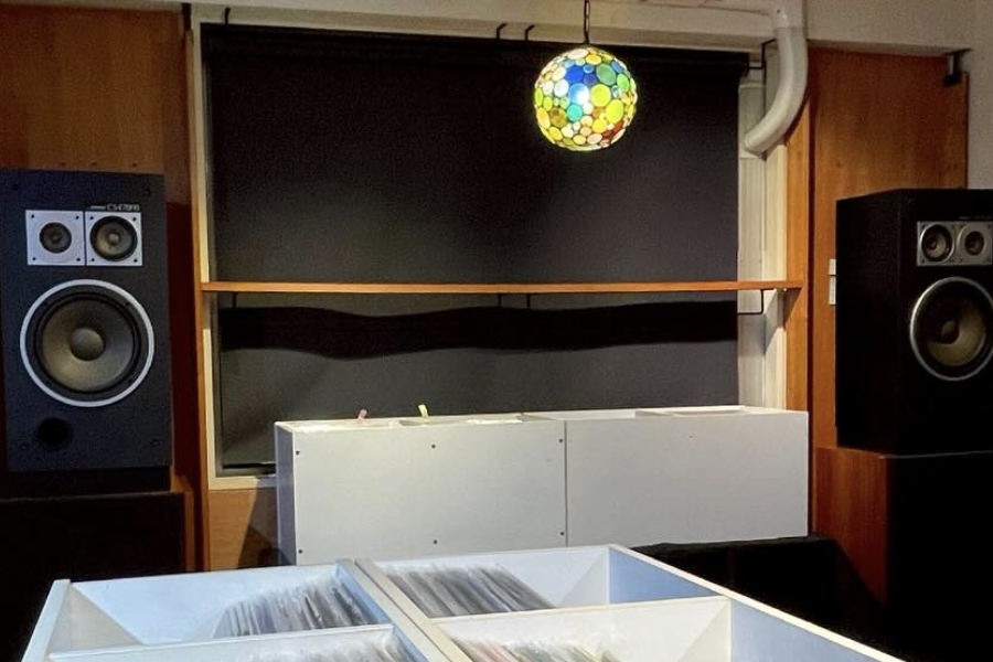 れこーど三輪社の写真