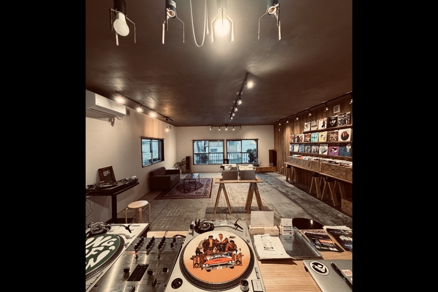 16RECORDS OFFICE&SHOPの写真