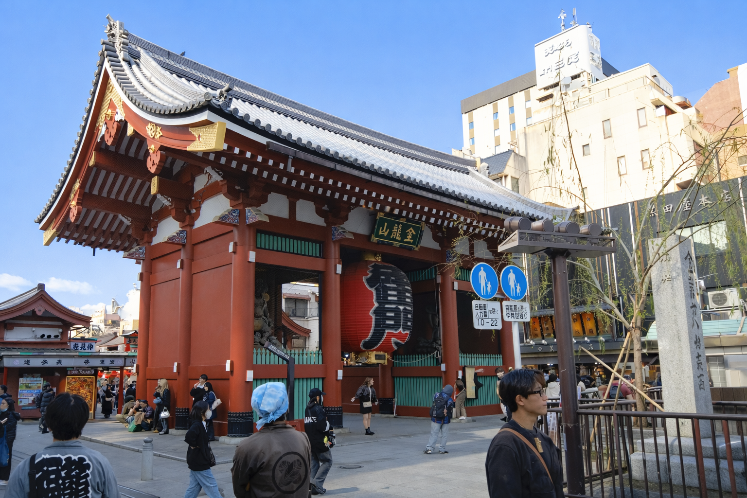 店内の一郎さん