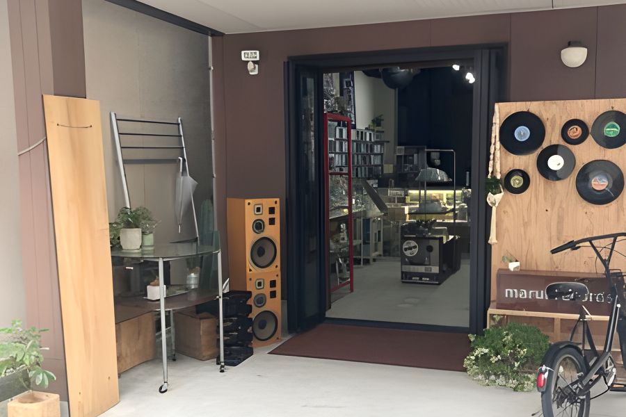 マルイレコードの店舗写真