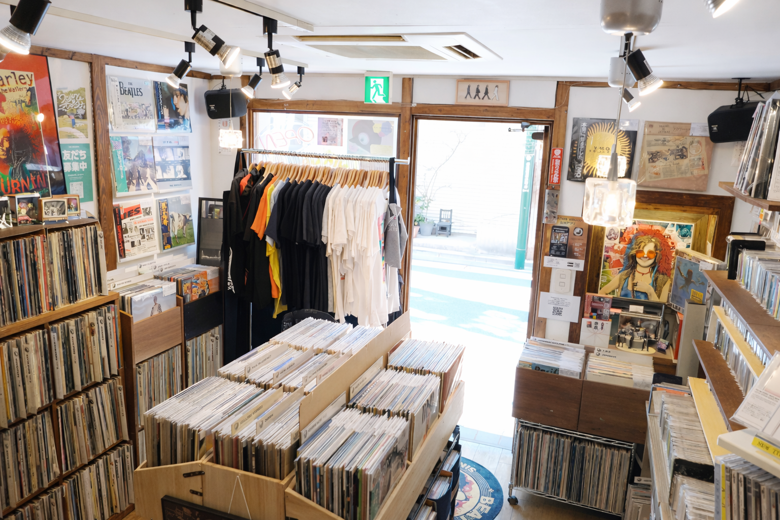 BEATNIK GROOVE STORE ディスプレイ