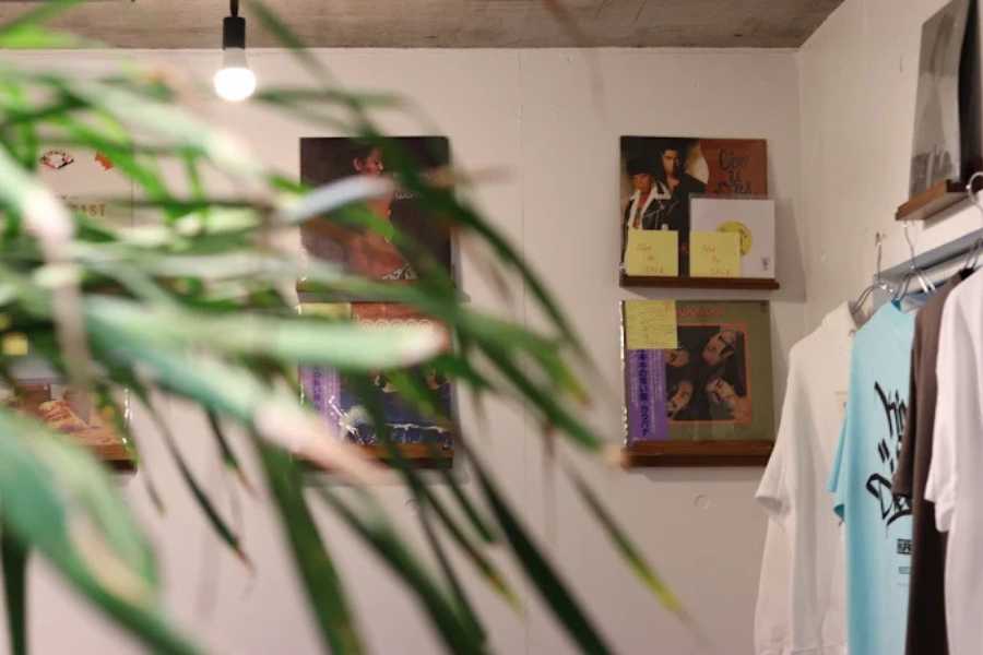 POOL SIDEの店舗写真