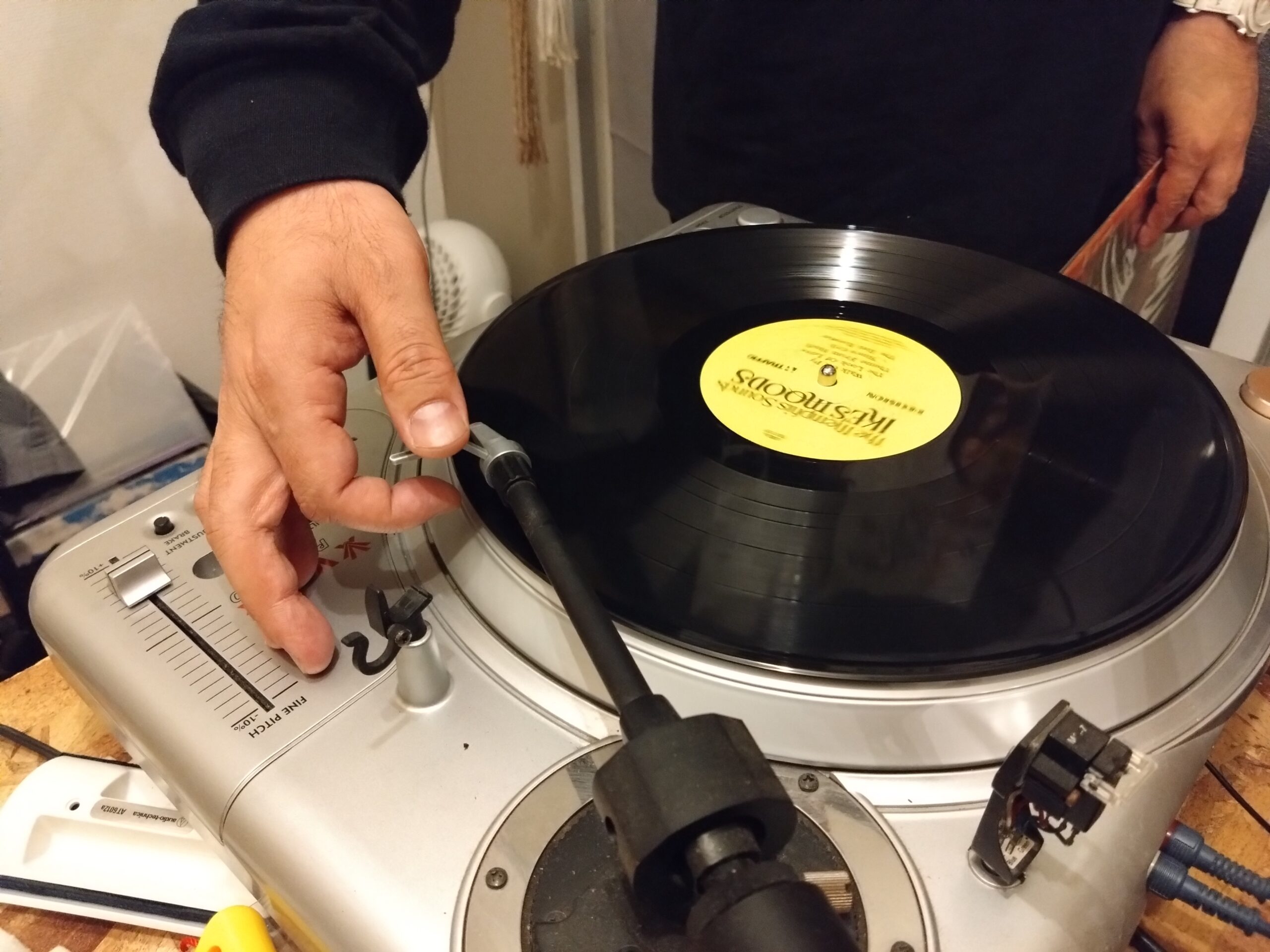 豊丸レコード 店内奥