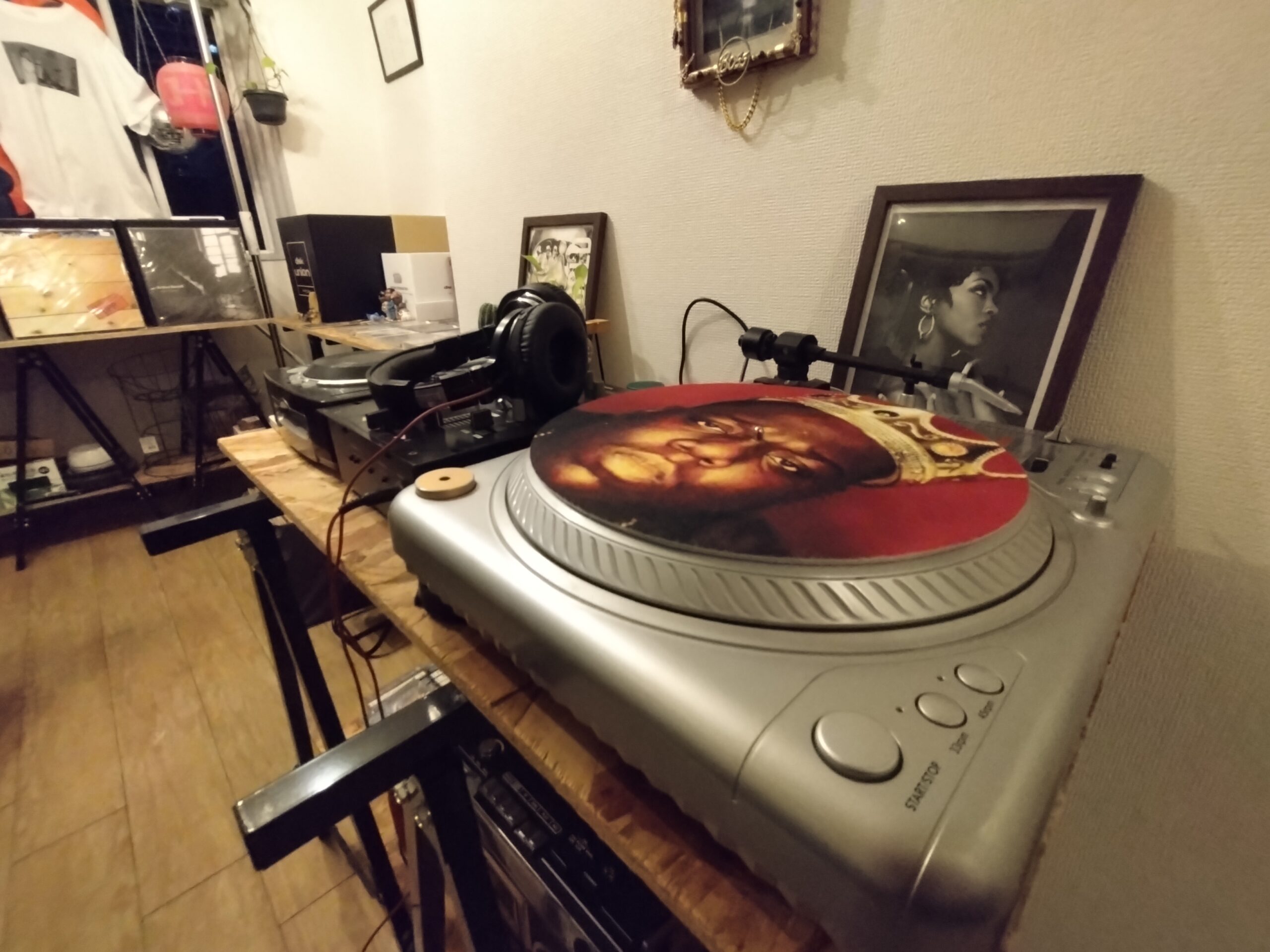 豊丸レコード 店内風景