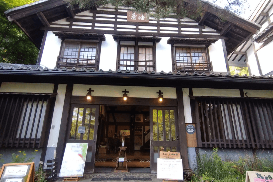 油や（追分古盤堂）'s pics