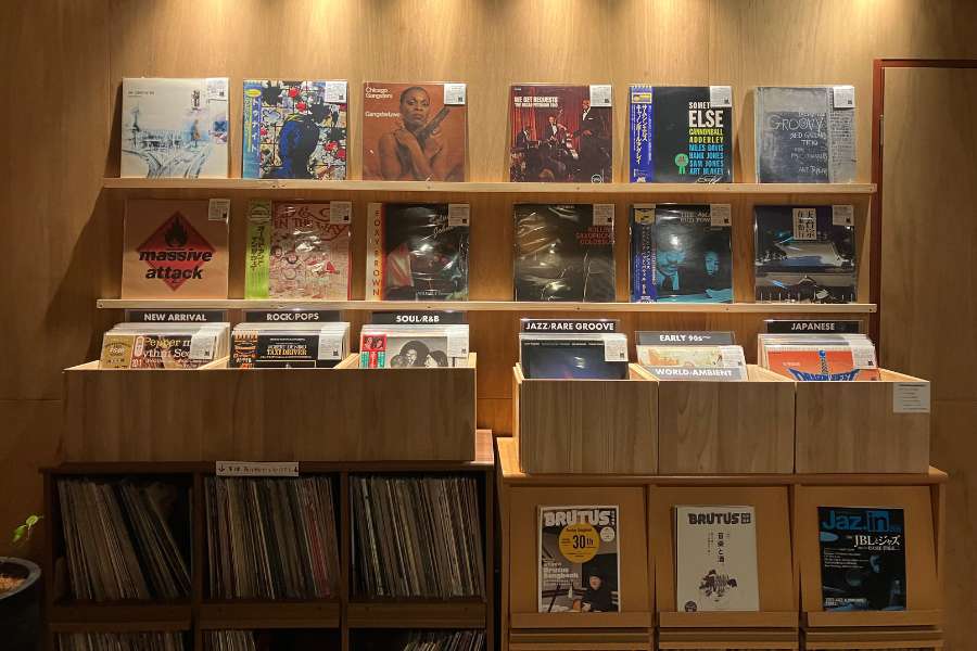 Curry & Records Kissa Muuの店舗写真