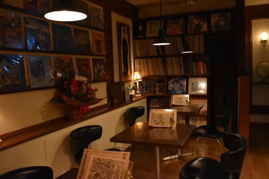 record bar Seagull's pics