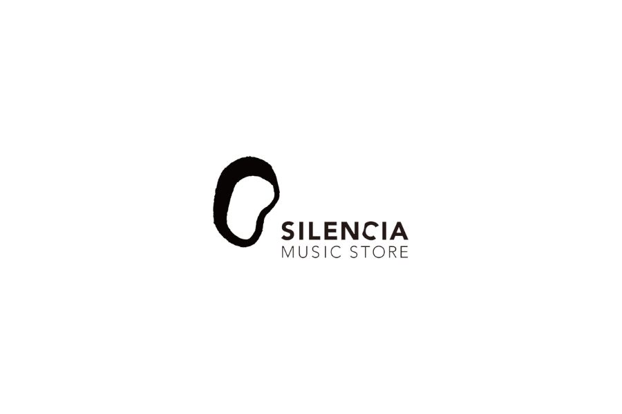 SILENCIA MUSIC STOREの写真