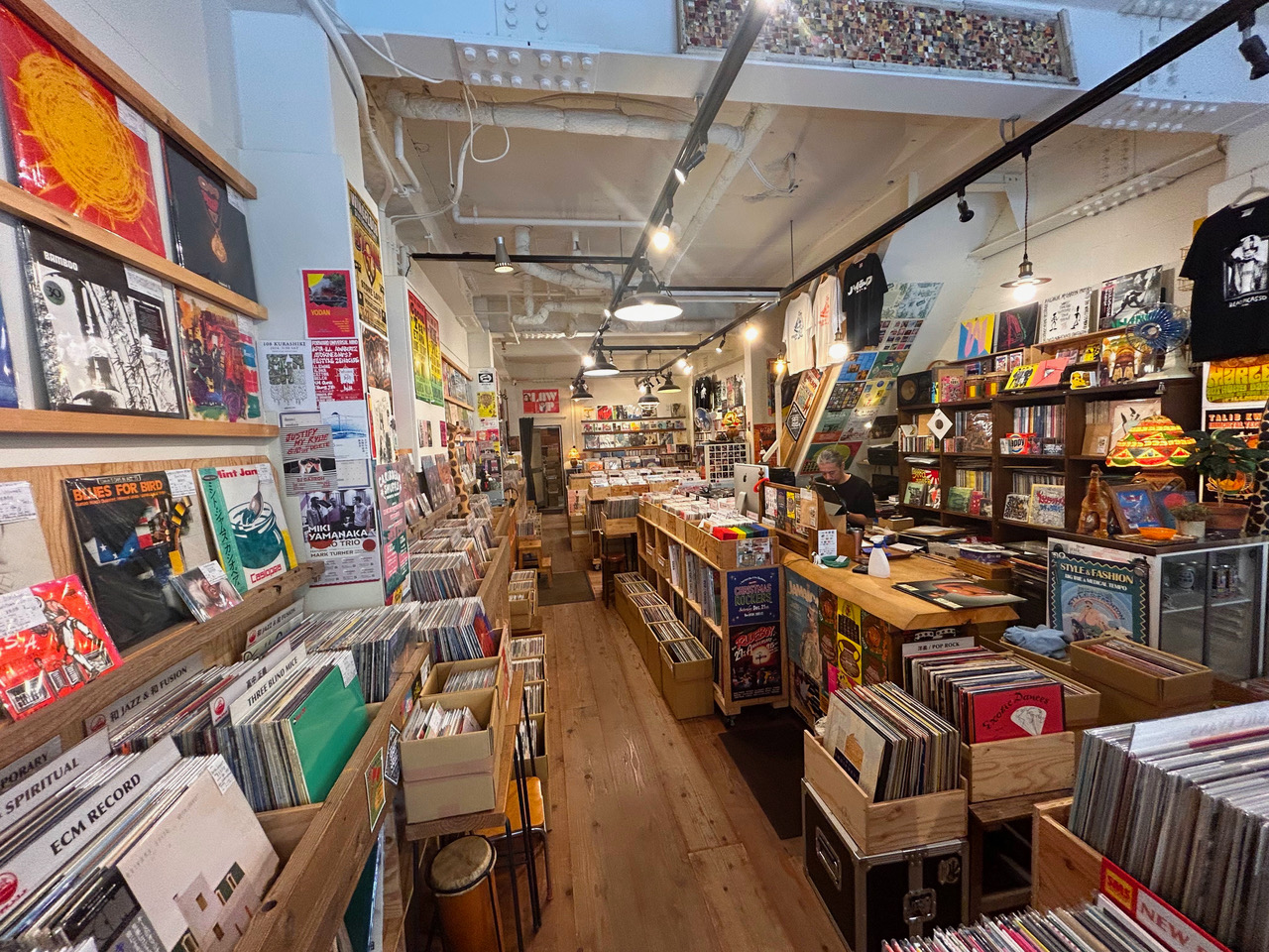 HARIOTO RECORD STORE's pics