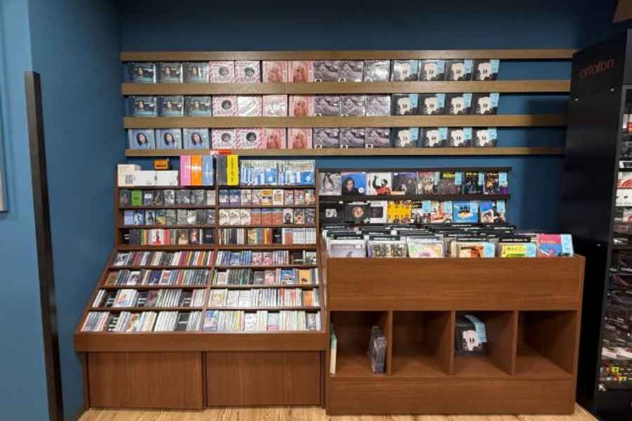 TOWER VINYL 京都店's pics